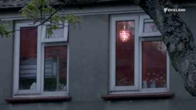 No.
(LAUGHS) - Stacey Dooley Sleeps Over