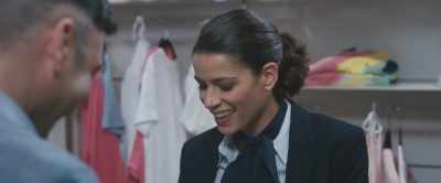 - No, le mutande! Le sto finendo
- D'accordo. - Belli ciao
