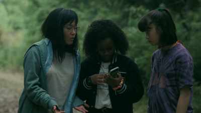 No, like, they're phones,
but they're also computers - Paper Girls