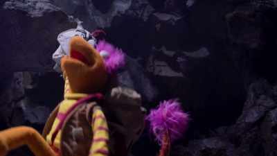 No! Look out below! - Fraggle Rock: Back to the Rock