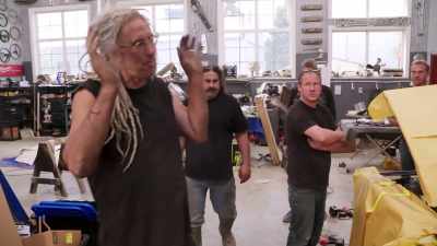 No más, like Roberto Duran,
fighting Sugar Ray Leonard. - Rust Valley Restorers