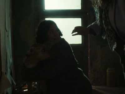 - No matter how you get.
- No. No. Get out! - Un amor