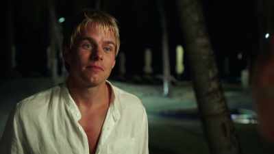 No matter how hard I worked on
it, it wouldn't make me happy. - Love in the Maldives