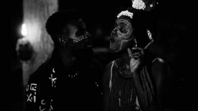 - No, Mother is sleeping...
- Okay... - Mami Wata