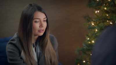 - No?
- Nah, she was more - It’s Beginning to Look a Lot Like Murder