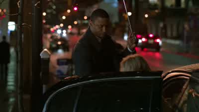 No need to escort me inside. - Arrow
