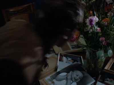 No need to get up.
I'll make myself a sandwich, Martha. - Lois & Clark: The New Adventures of Superman