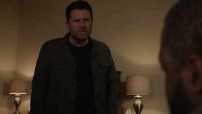 - No and no
and stop touching my scar, man. - Psych 2: Lassie Come Home