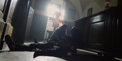 No, no, don't, Lorenzo. - Medici: Masters of Florence
