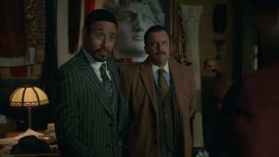 - No, no. I'd actually like - Frankie Drake Mysteries
