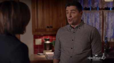 - No, no. I'm stuffed.
- What, you cooked? - Love on the Menu