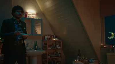 - No. No, it's the break-up chat.
- I can feel it. - Extraordinary