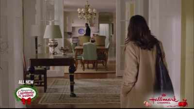    - No, no, Jane lives here,
       this is her house, - Double Holiday