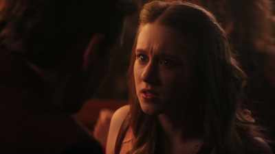 NO, NO.
KAREN, I THINK HE IS THE KILLER. - Wicked City