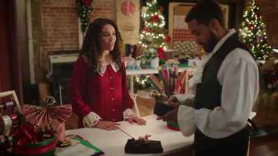 No, no, look, - Unwrapping Christmas: Mia's Prince