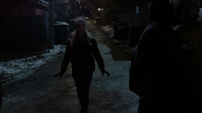 - No, no, no.
I just want to talk. - Chicago P.D.