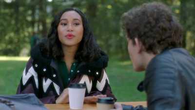 No, no, no,
if I don't get these boxes - Pretty Little Liars: The Perfectionists