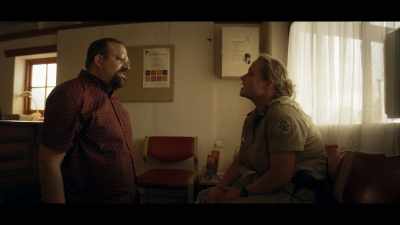 No.
No, no, no, come on, you-- - The Tourist