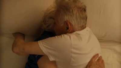 No, no, no, no, I'm...
( grunts ) - Room 104