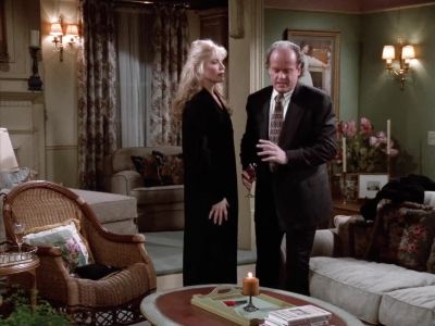 No, no, no, no, no.
I really need to discuss this now. - Frasier