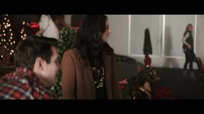 No, no, no,
they'’re all just here to help - The Christmas Dance