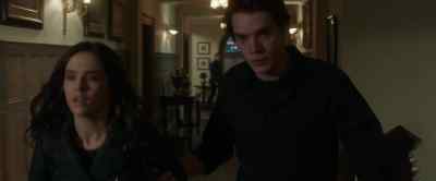 No, no, not this way. - Vampire Academy