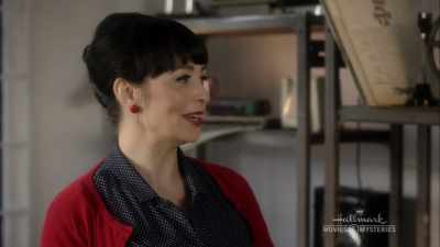 No, no, - "Garage Sale Mysteries" Garage Sale Mystery: A Case of Murder