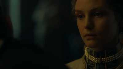 - No, not if you pace yourself.
[drink pouring] - Warrior
