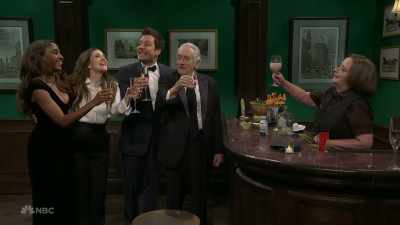 ‫No one else is wearing their
‫spring uniform.
‫[ Laughter ] - SNL50: The Anniversary Special
