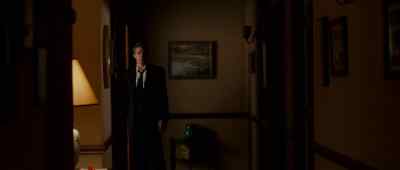 No one out here. - The Strangers