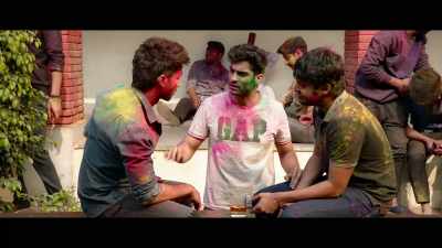 No one smeared any color on her. - Kabir Singh