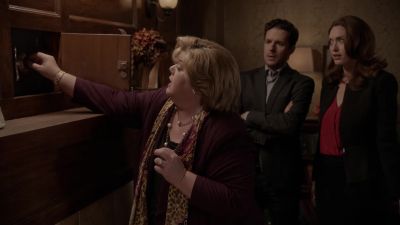 - No one told me about the
hidden safe when I was mayor. - Good Witch