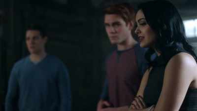 No one uses their one call
to say "lay low." - Riverdale