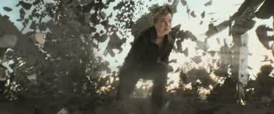 No one's gonna love you, Tris. - Insurgent