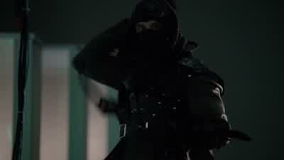 No! Open the door! Get down on the floor! - Arrow