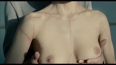 No parecen neumaticos, verdad? - The Skin I Live In