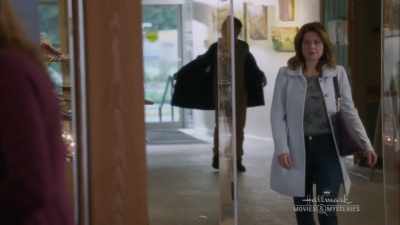 No, patrons check the due dates
online now, silly. - Last Scene Alive: An Aurora Teagarden Mystery