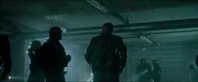 - No point talking to you.
- Come back here! - Infested