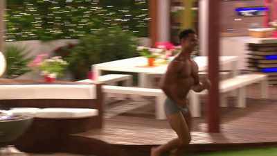 No running, - Love Island