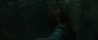 No! I've got you. - Mortal Engines