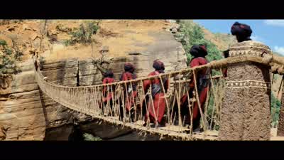 No! Head for the bridge. Go! Come on, Willie, this way. - Indiana Jones and the Temple of Doom