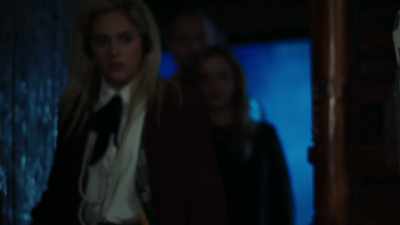 - No!
[screaming] - The InBetween