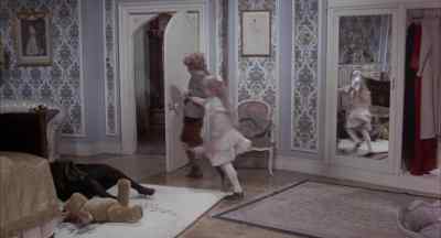 No, you shall not have
her! Give her up! No! - Whoever Slew Auntie Roo?