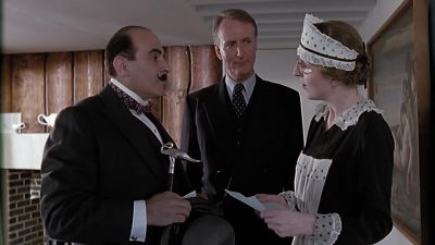 No, sir, I don't know
this writing. - Agatha Christie's Poirot