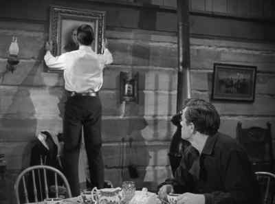 No sir, nothing like
putting around a home. - I Shot Jesse James