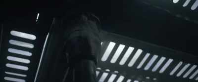 No! Stop, please!
That's it. Get him! - Solo: A Star Wars Story