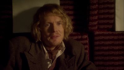 No, your suitcase
is too big, isn't it? - Agatha Christie's Poirot