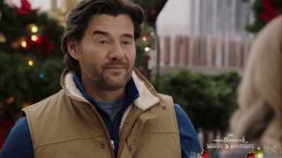 No, the other clockwise, a little bit.
Heather! - Once Upon a Christmas Miracle