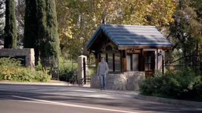 No, there's a bloke there
but he seems enturbulated. - My Scientology Movie