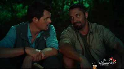 No, there's something
that I have to tell Alex - Pearl in Paradise